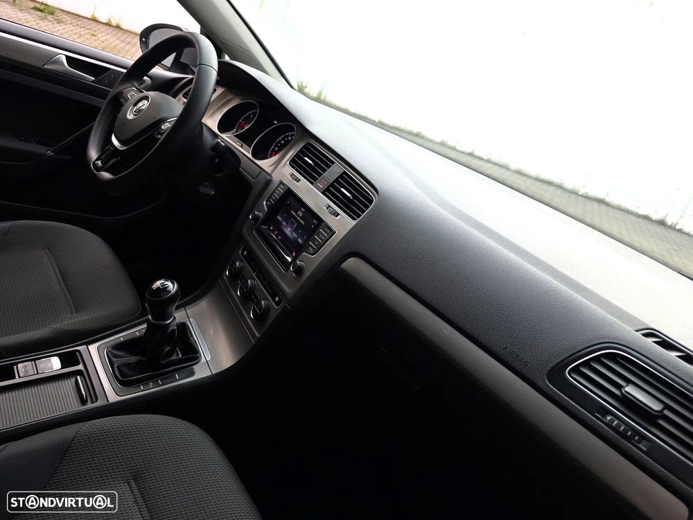 VW Golf Variant 1.6 TDi Highline - 41