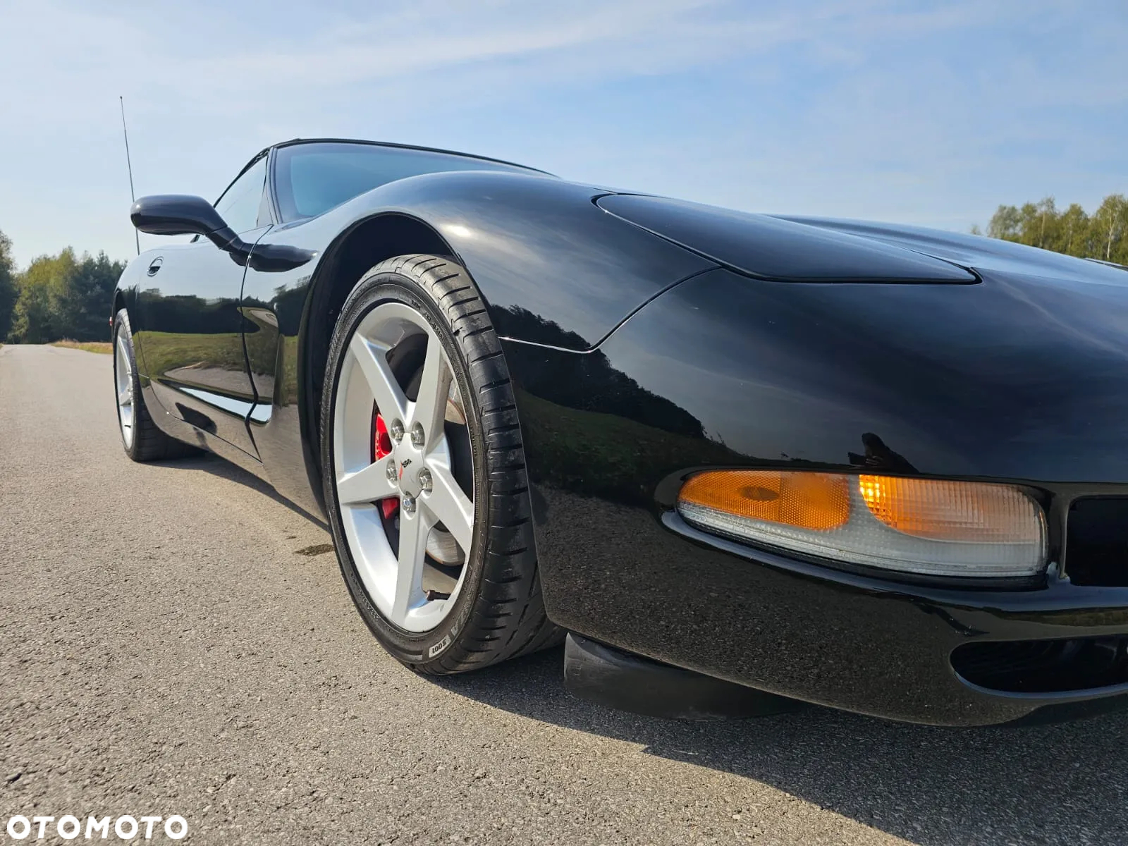 Chevrolet Corvette - 9