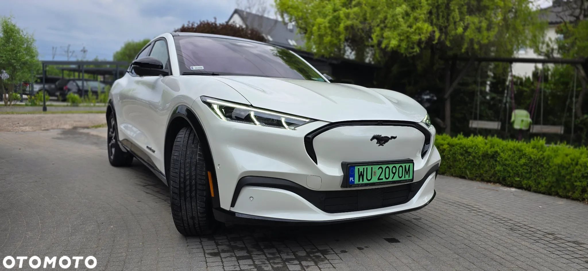 Ford Mustang Mach-E 98kWh AWD Premium - 2