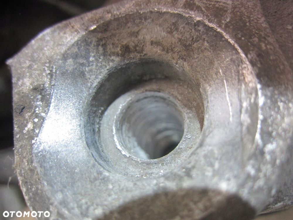 BMW F07 550i 535i ZWROTNICA PRAWA TYLNA WAHACZ PRAWY TYŁ 6780066 6796510 - 9