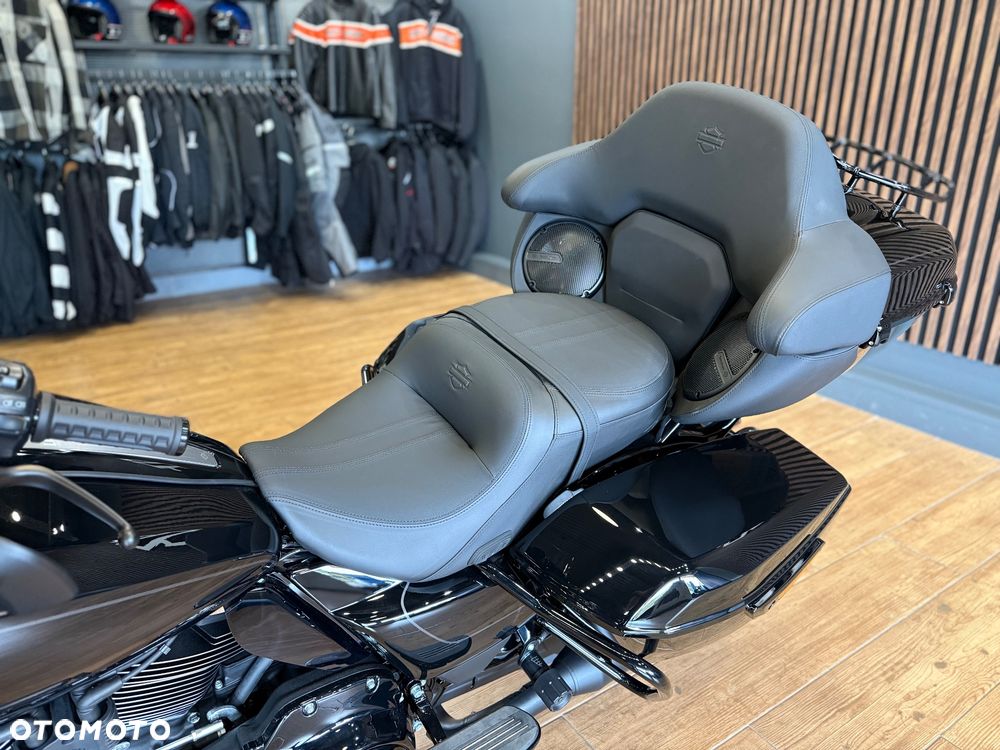 Harley-Davidson Touring Street Glide - 9