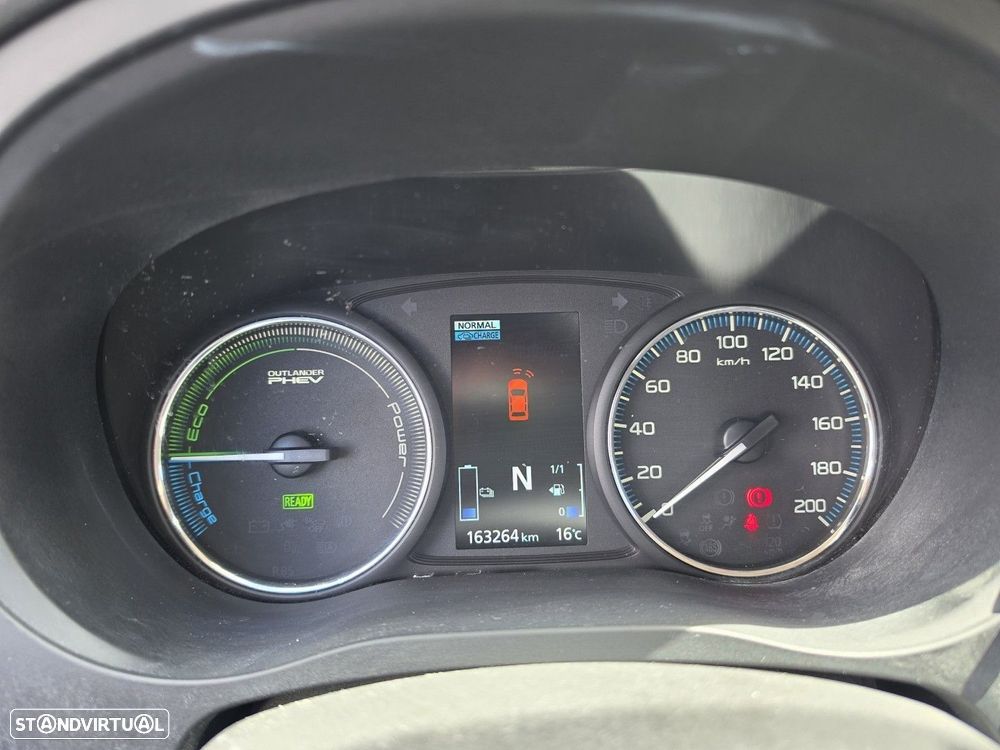 Mitsubishi Outlander 2.0 Intense Navi - 12