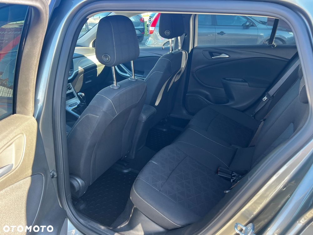 Opel Astra 1.4 Turbo Active - 20