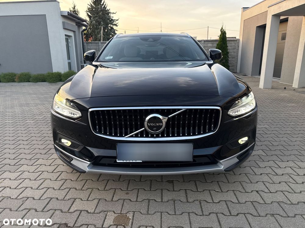 Volvo V90 Cross Country - 6