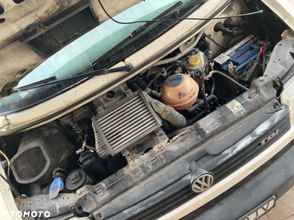 Volkswagen Transporter T4 - 10