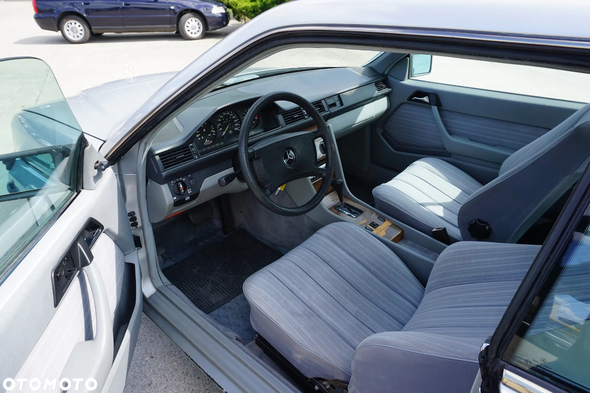 Mercedes-Benz W124 (1984-1993) - 10