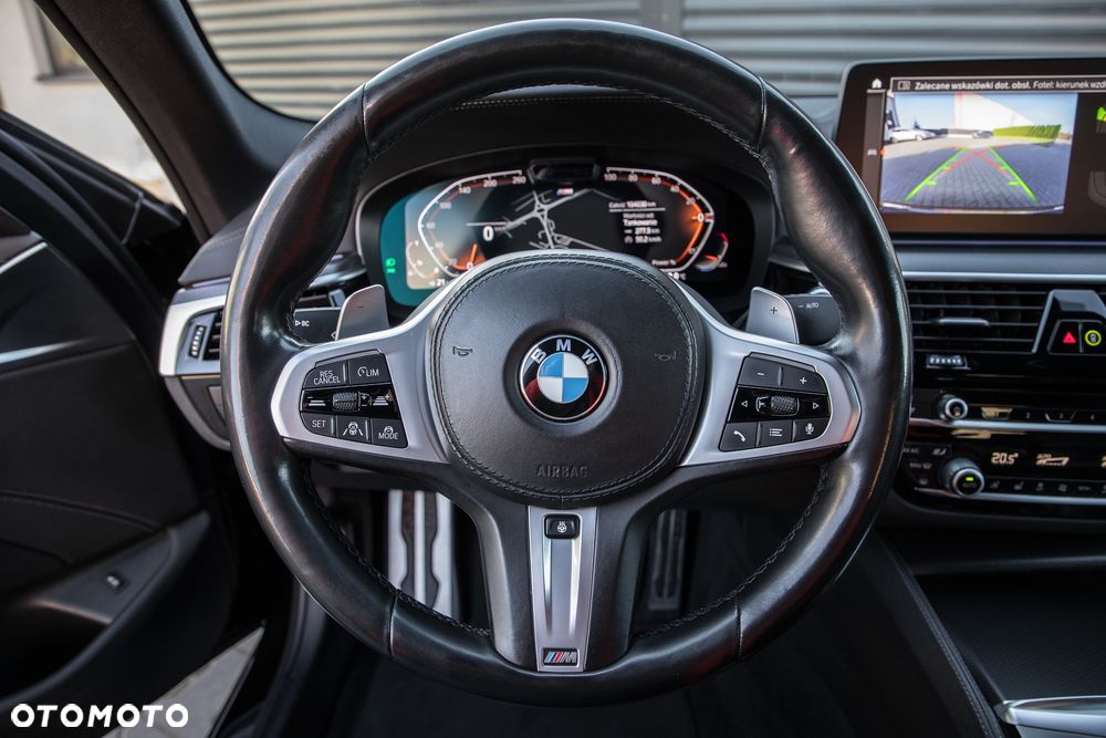 BMW Seria 5 530i xDrive Sport Line sport - 26