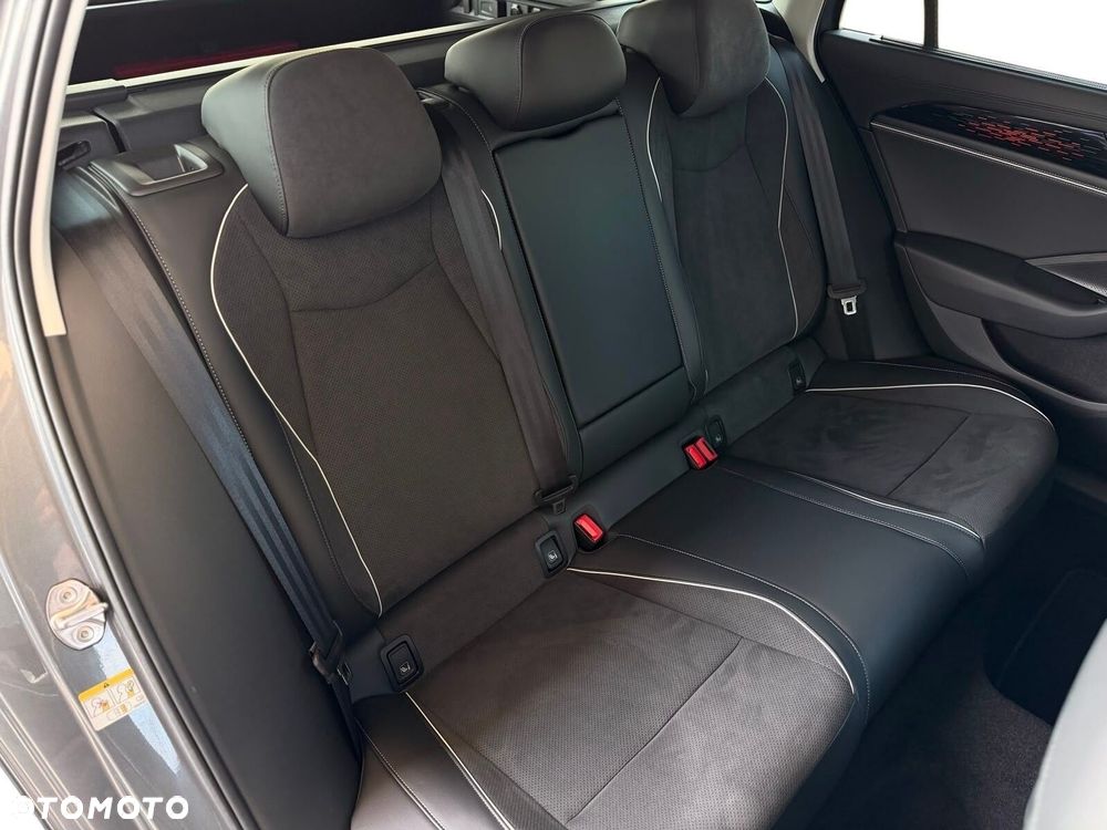 Volkswagen Passat - 27