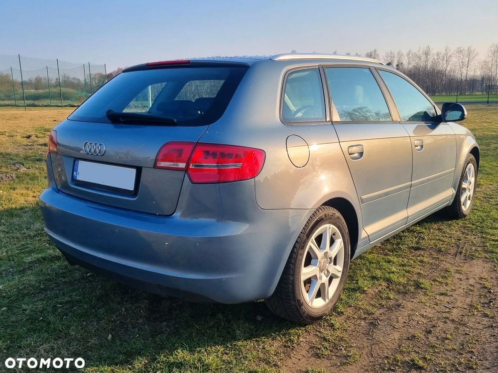 Audi A3 Sportback - 3