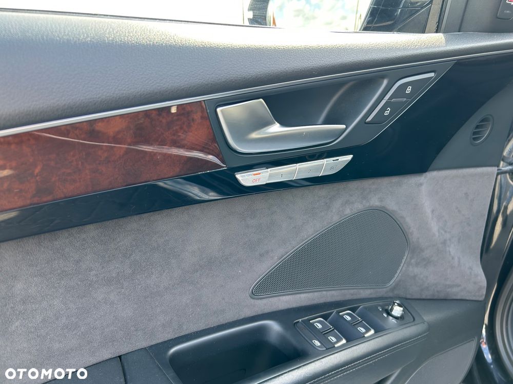 Audi A8 4.2 TDI Quattro - 14