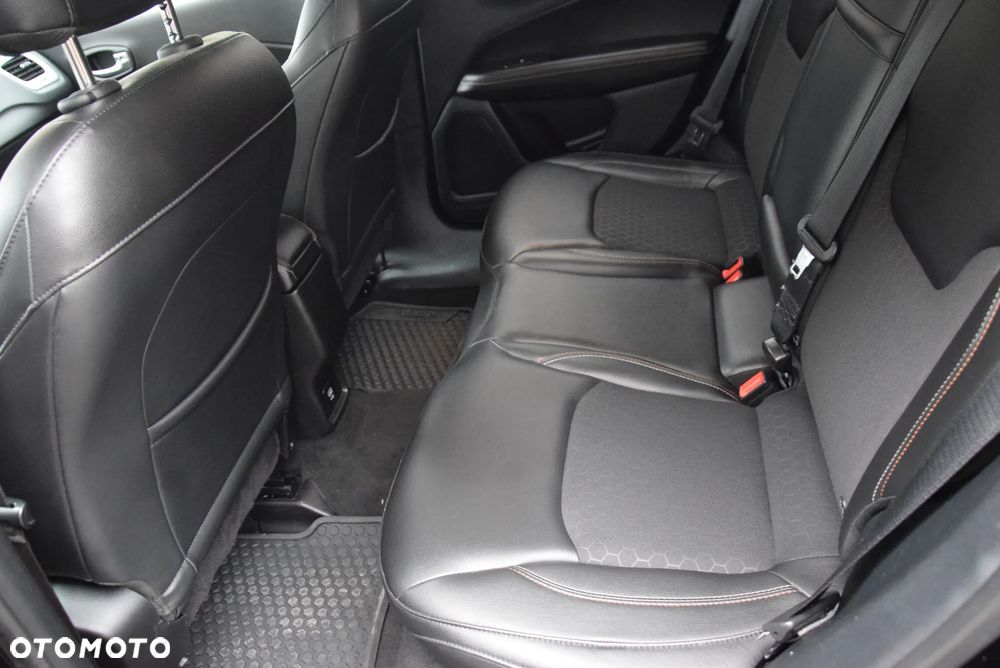 Jeep Compass 1.4 TMair Longitude FWD S&S - 16