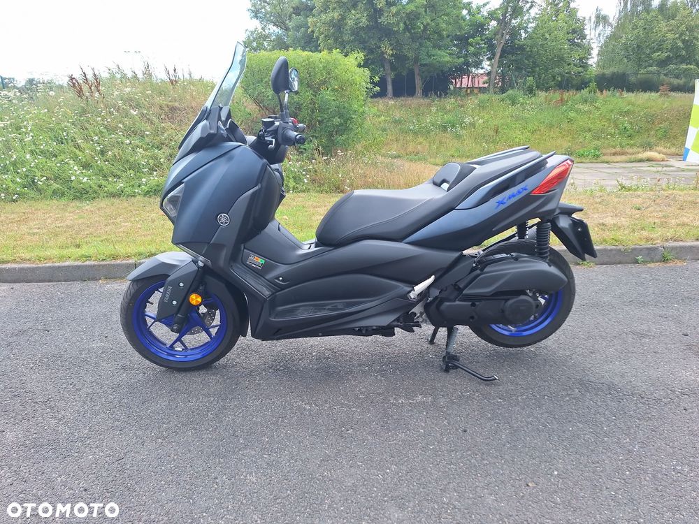 Yamaha X-max - 4