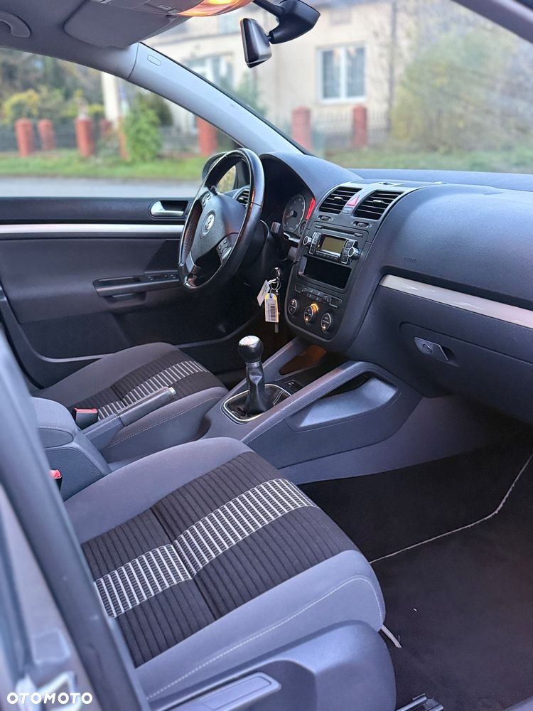 Volkswagen Golf 1.6 United - 25