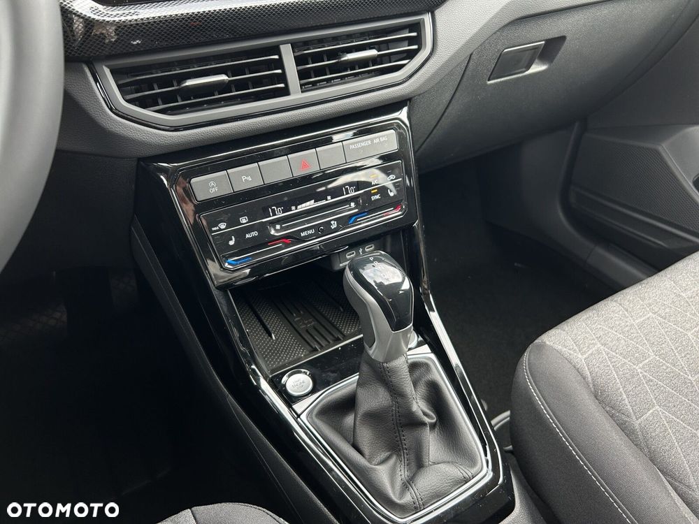 Volkswagen T-Cross - 26