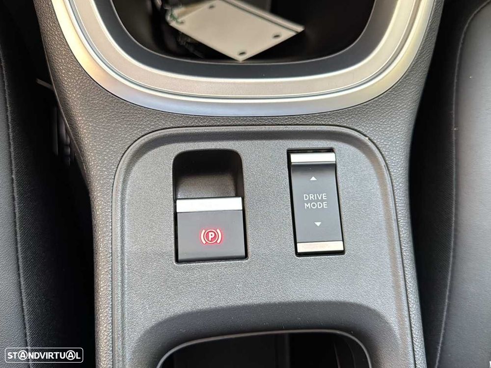 Jeep Avenger 1.2 e-Hybrid Summit DCT - 18