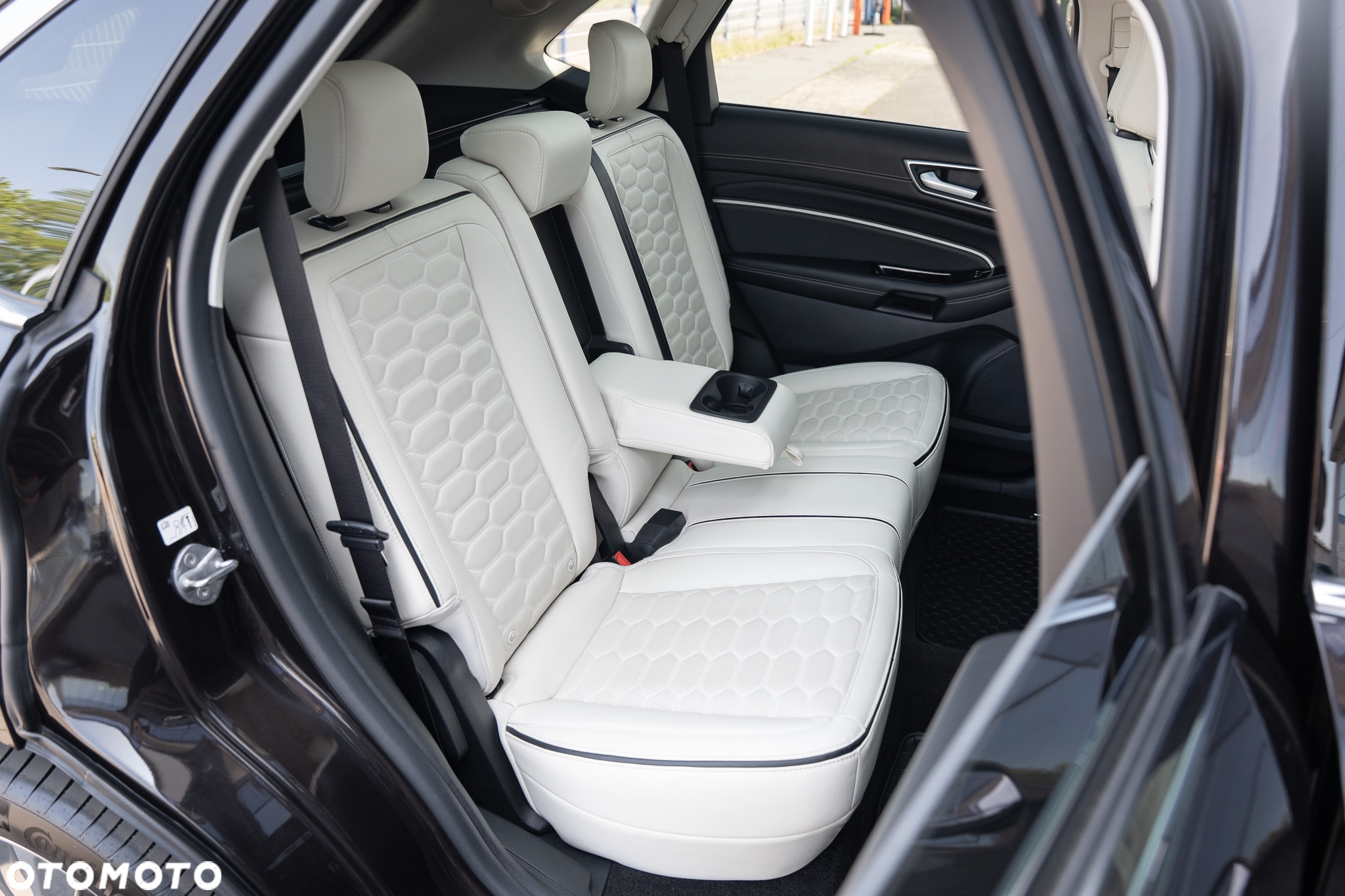 Ford Edge 2.0 EcoBlue Bi-Turbo 4x4 Vignale - 33