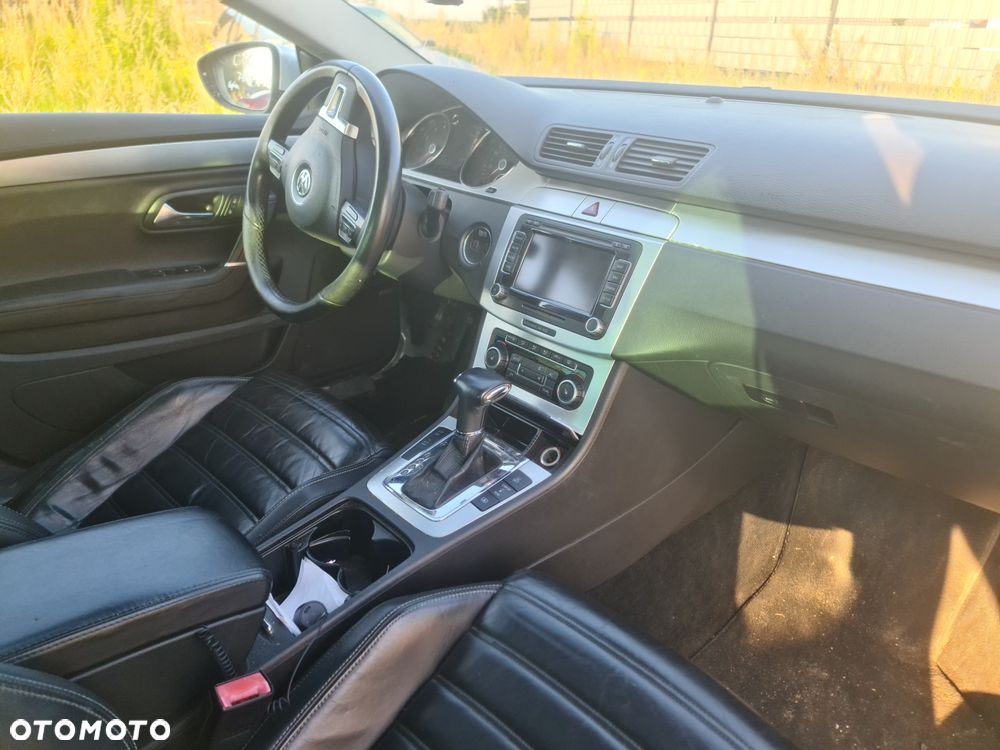 Volkswagen Passat CC - 8