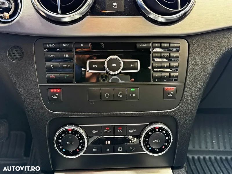 Mercedes-Benz GLK - 11