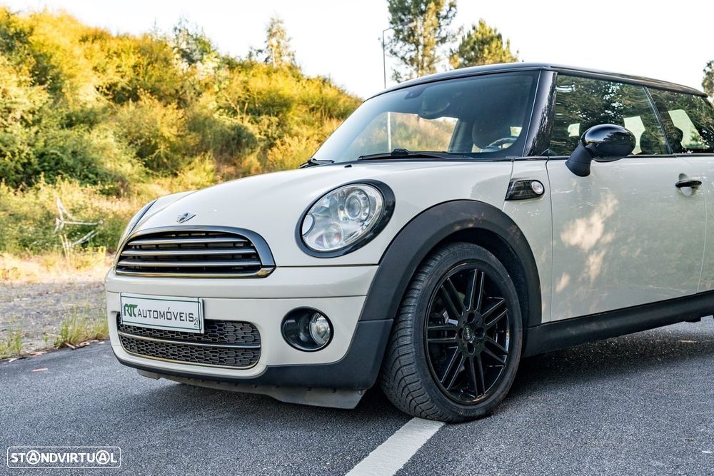 MINI 3 Portas Cooper D - 4