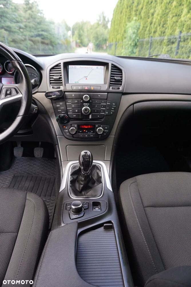 Opel Insignia 1.6 Turbo Design Edition - 22