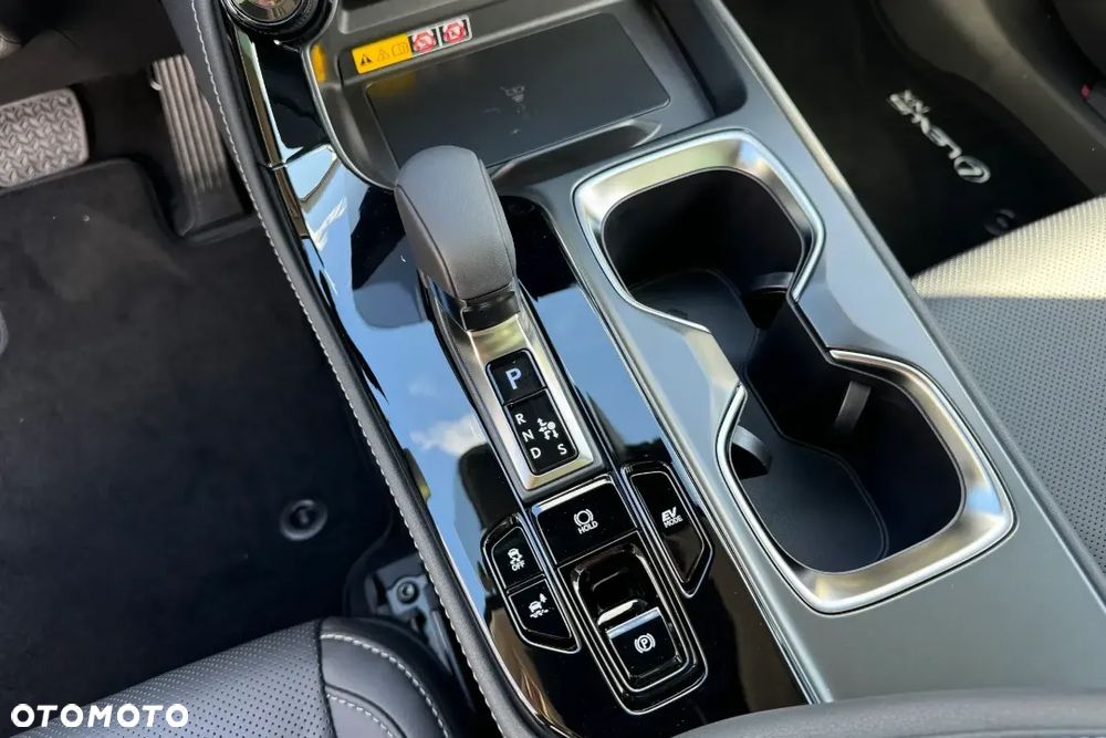 Lexus NX 350h Omotenashi AWD - 25