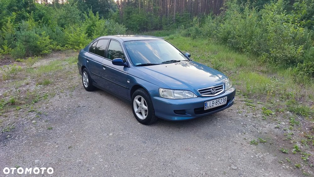 Honda Accord 1.8i LS - 3