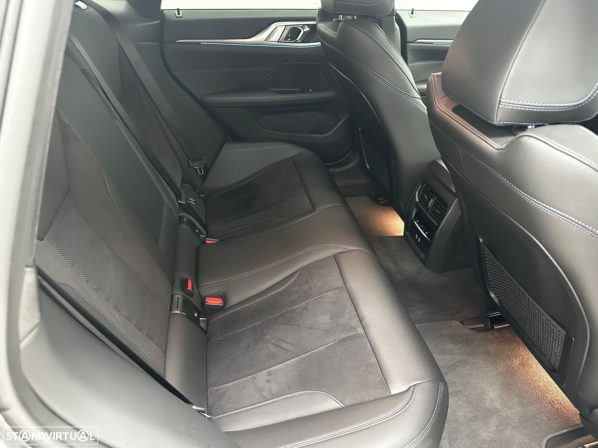 BMW i4 eDrive40 Edição Desportiva M - 18