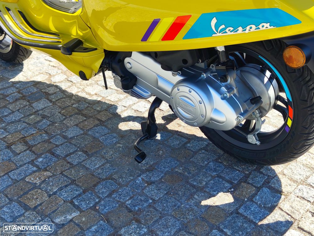 Vespa Primavera 50s - 12