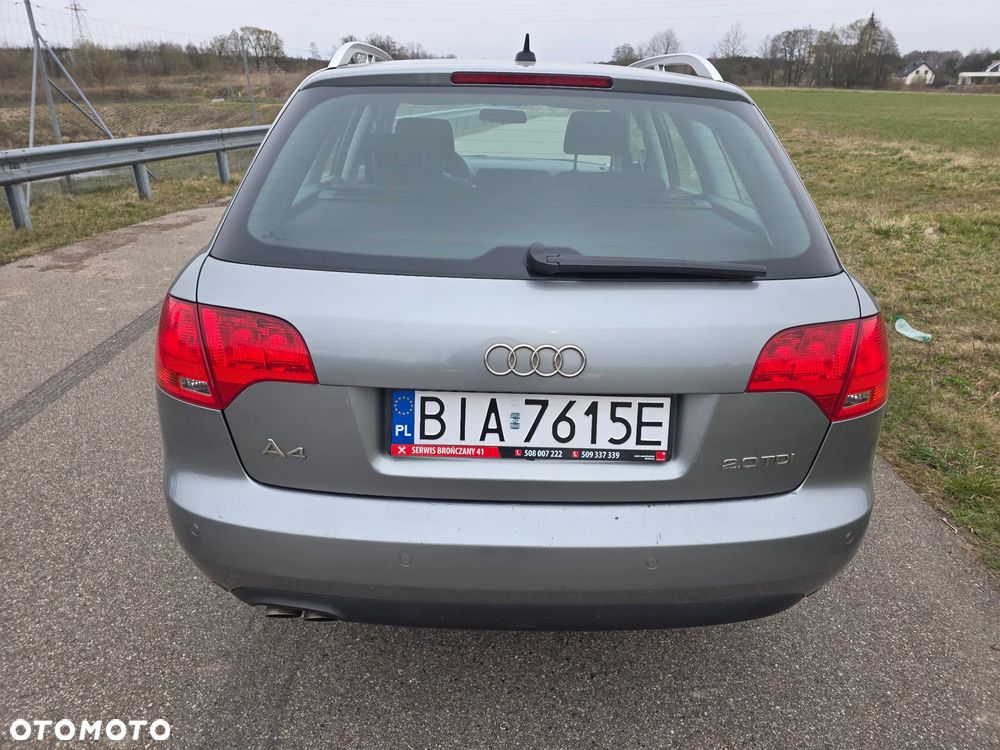 Audi A4 Avant 2.0 TDI DPF - 9