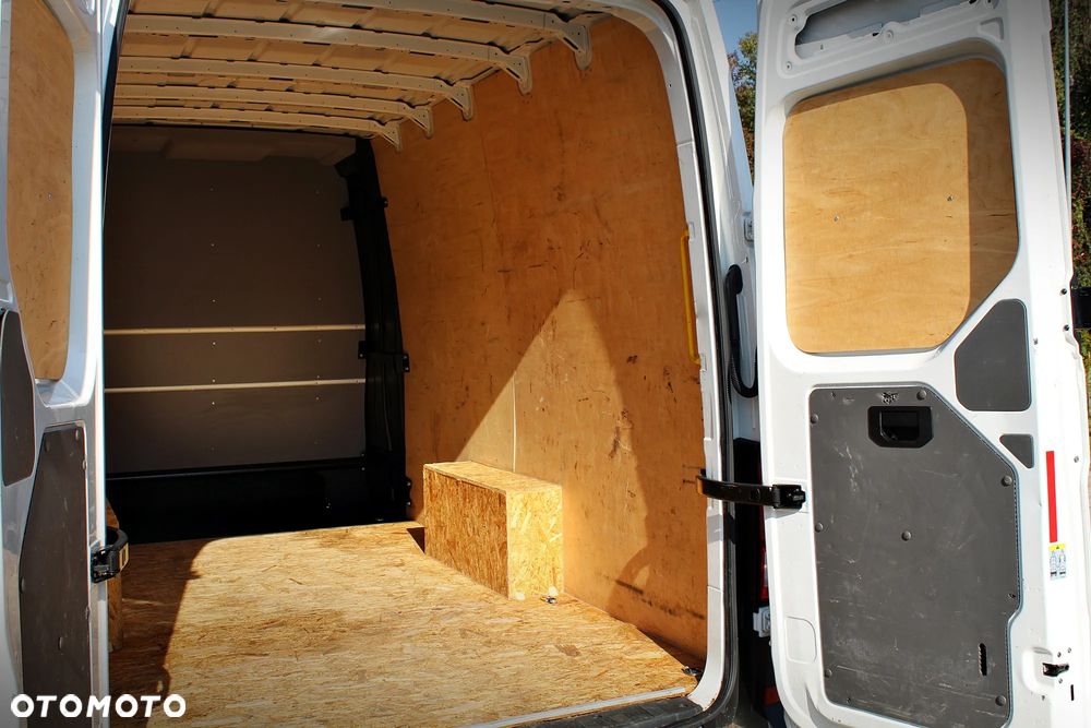Volkswagen Crafter AT8 Brygadowy - zabudowa Carpol 7os. - 22