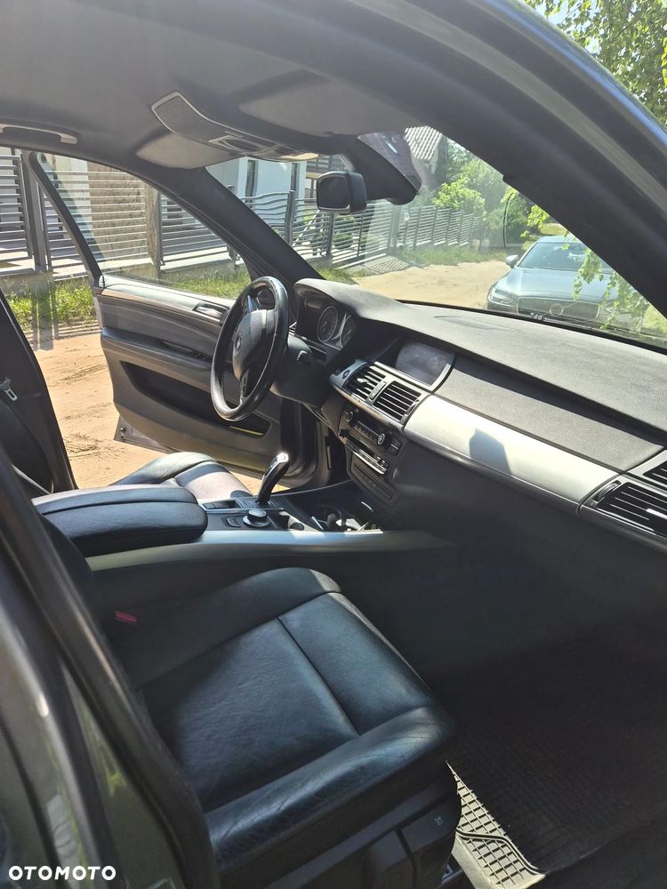 BMW X5 3.0sd xDrive - 9