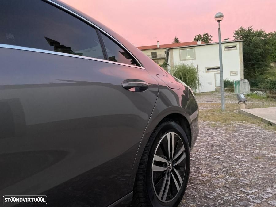 Mercedes-Benz CLA 180 - 15