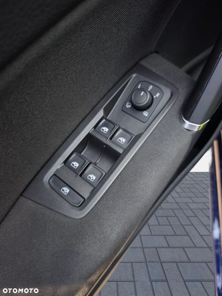 Volkswagen Touran - 20