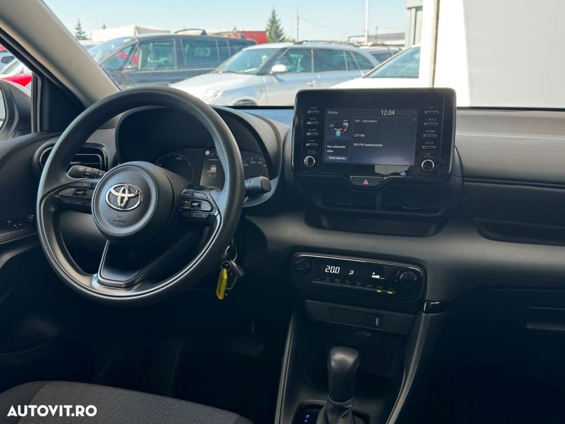 Toyota Yaris - 13