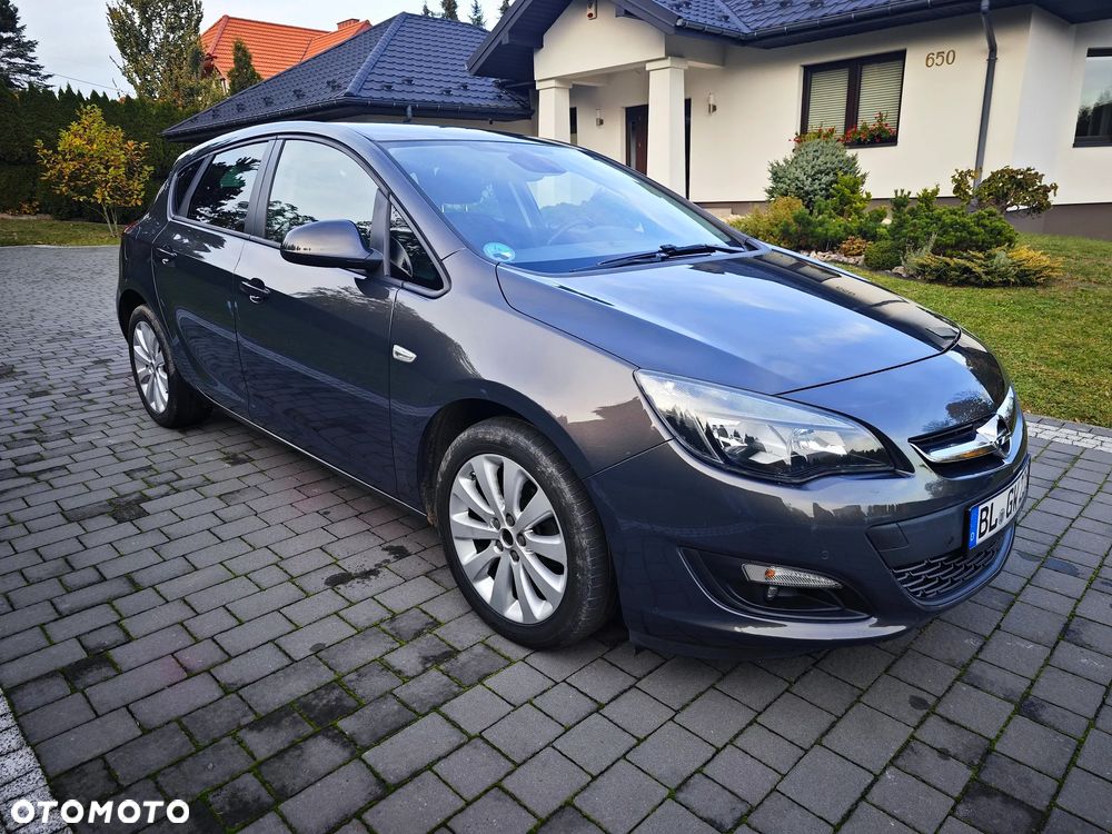 Opel Astra 2015 photo 4