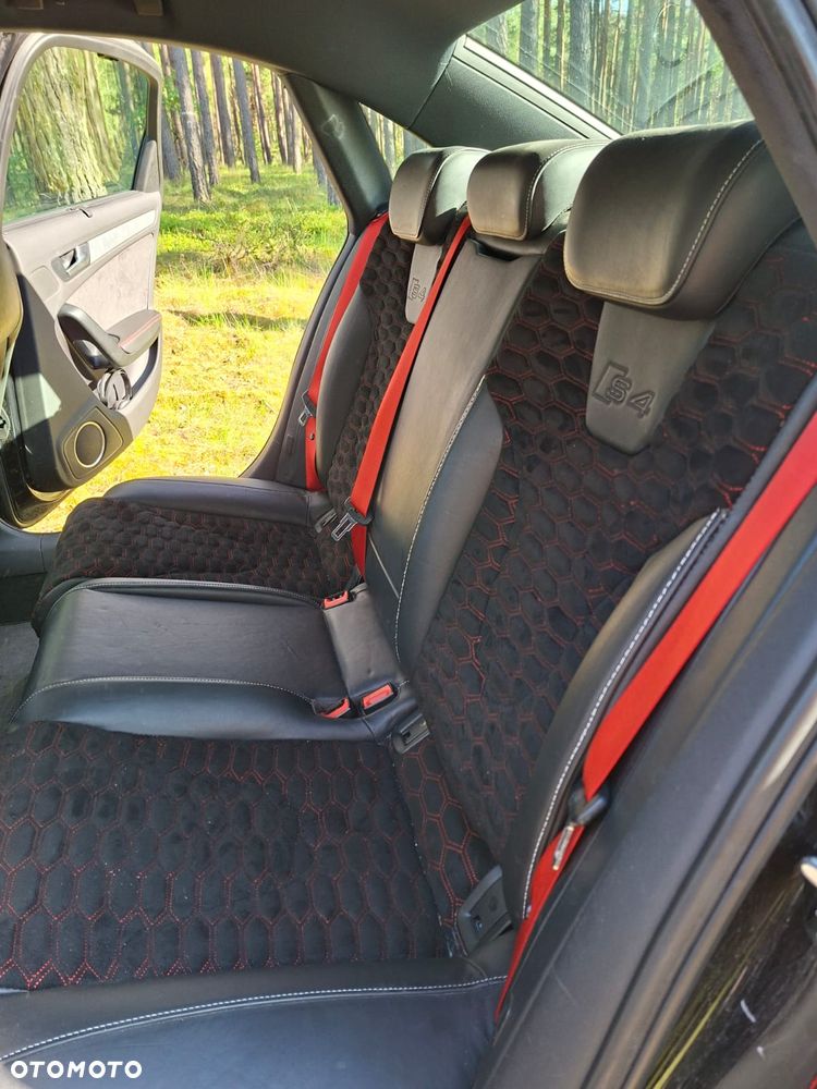 Audi A4 Limousine - 18