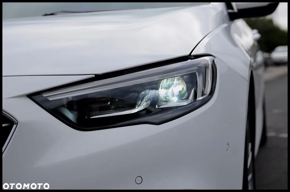 Opel Insignia - 30