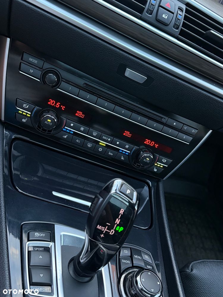 BMW 5GT 535i Luxury Line - 12