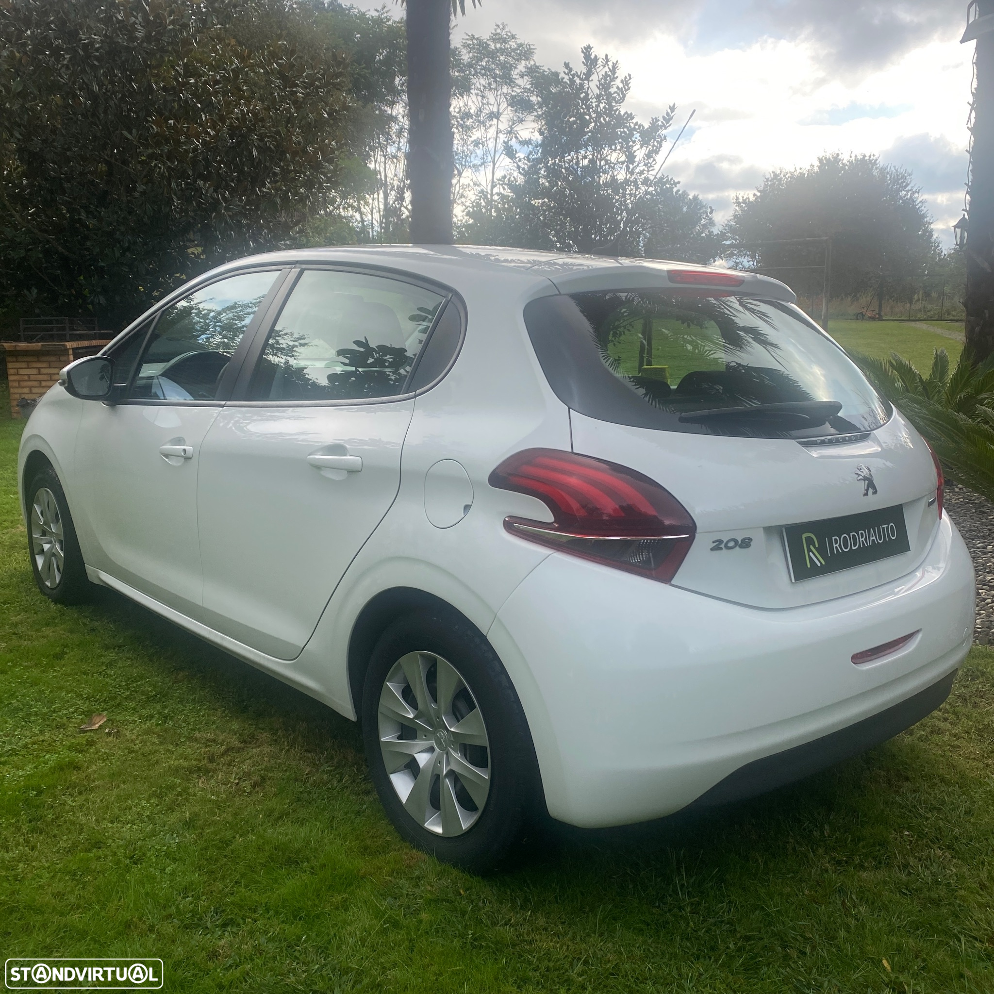 Peugeot 208 1.2 PureTech Style - 7