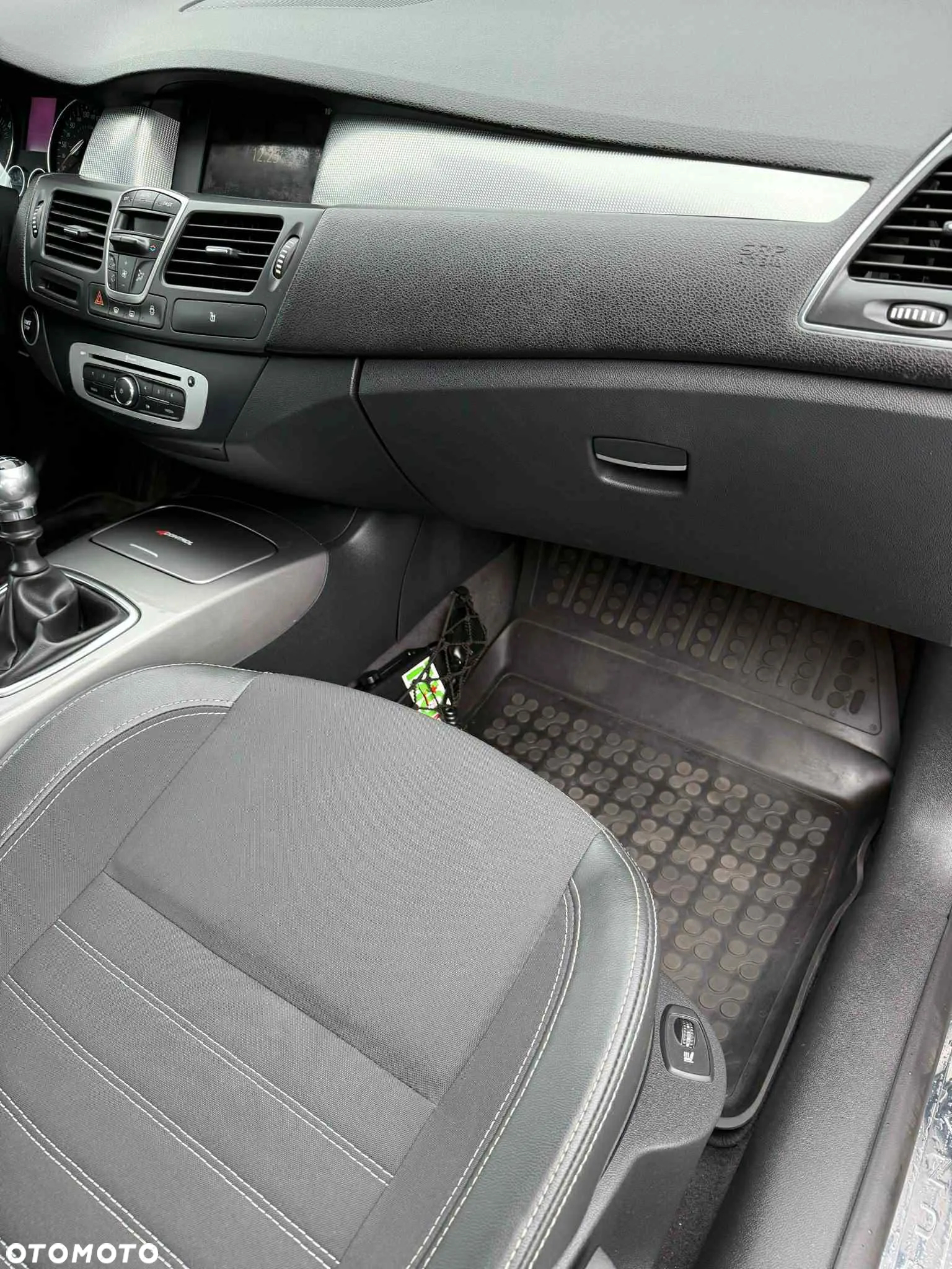 Renault Laguna Grandtour 2.0 dCi FAP Expression - 20