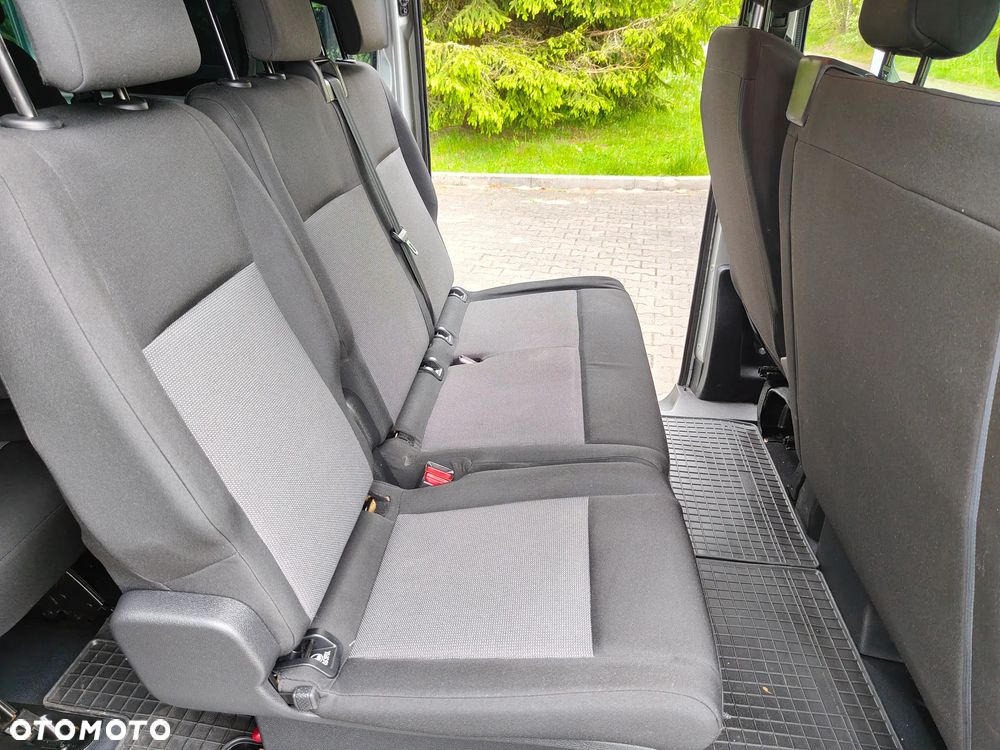 Peugeot Traveller 2.0 BlueHDi Compact Business - 20