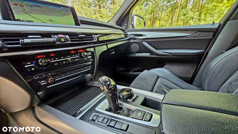 BMW X5 xDrive40d - 26