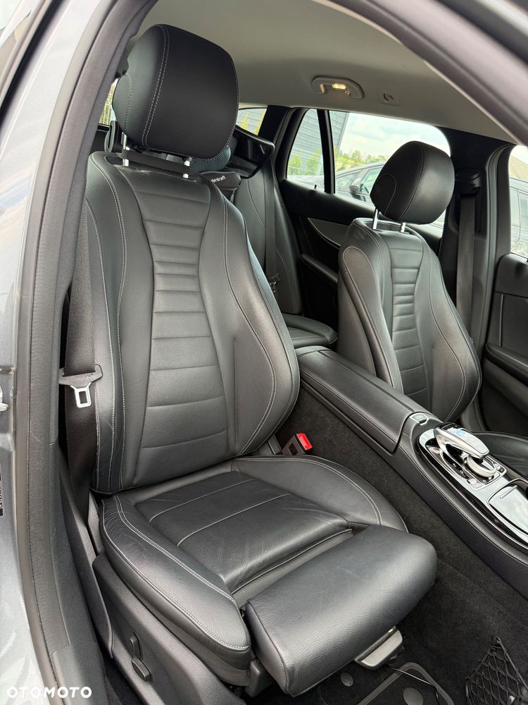 Mercedes-Benz Klasa E 220 d Business Edition 9G-TRONIC - 24