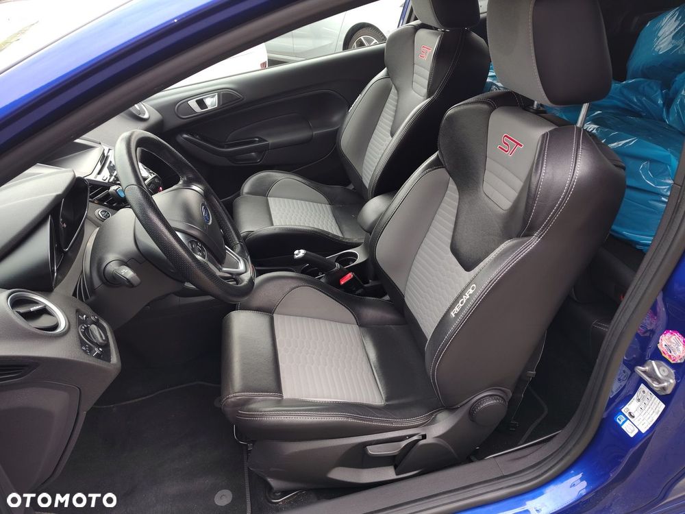 Ford Fiesta ST - 11