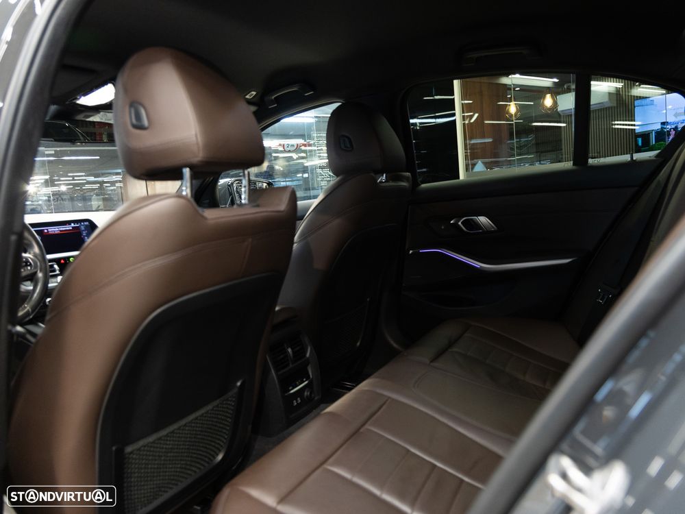 BMW 320 d Pack M Shadow Auto - 13