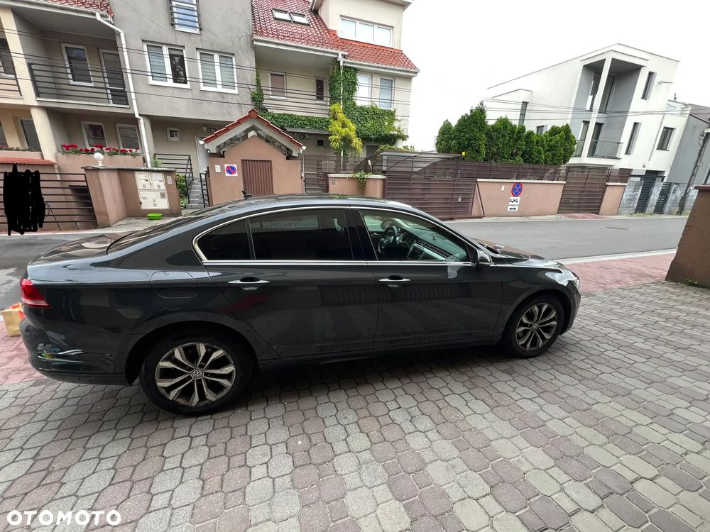 Volkswagen Passat 2.0 TDI BMT Comfortline DSG - 4