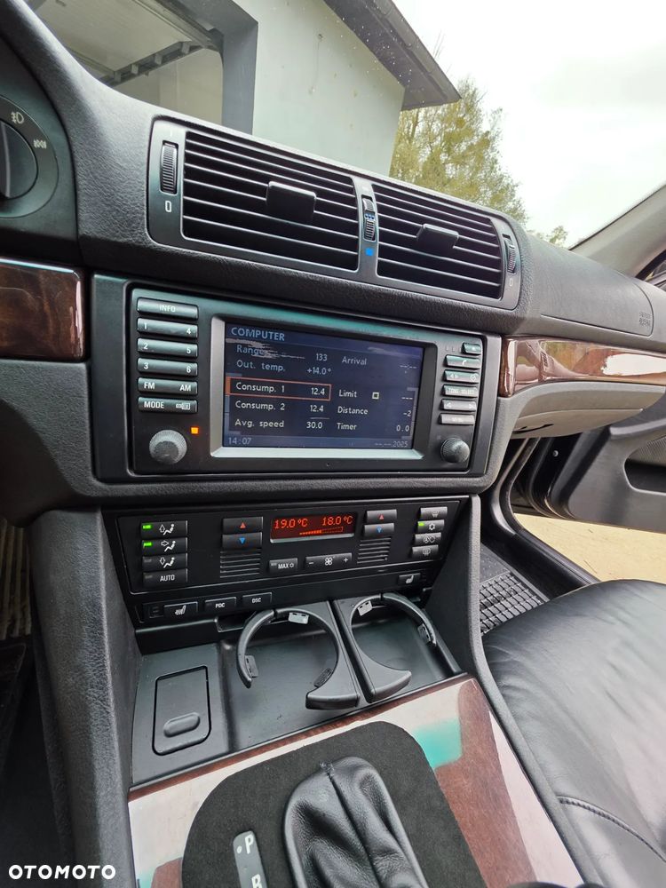 BMW Seria 5 - 17
