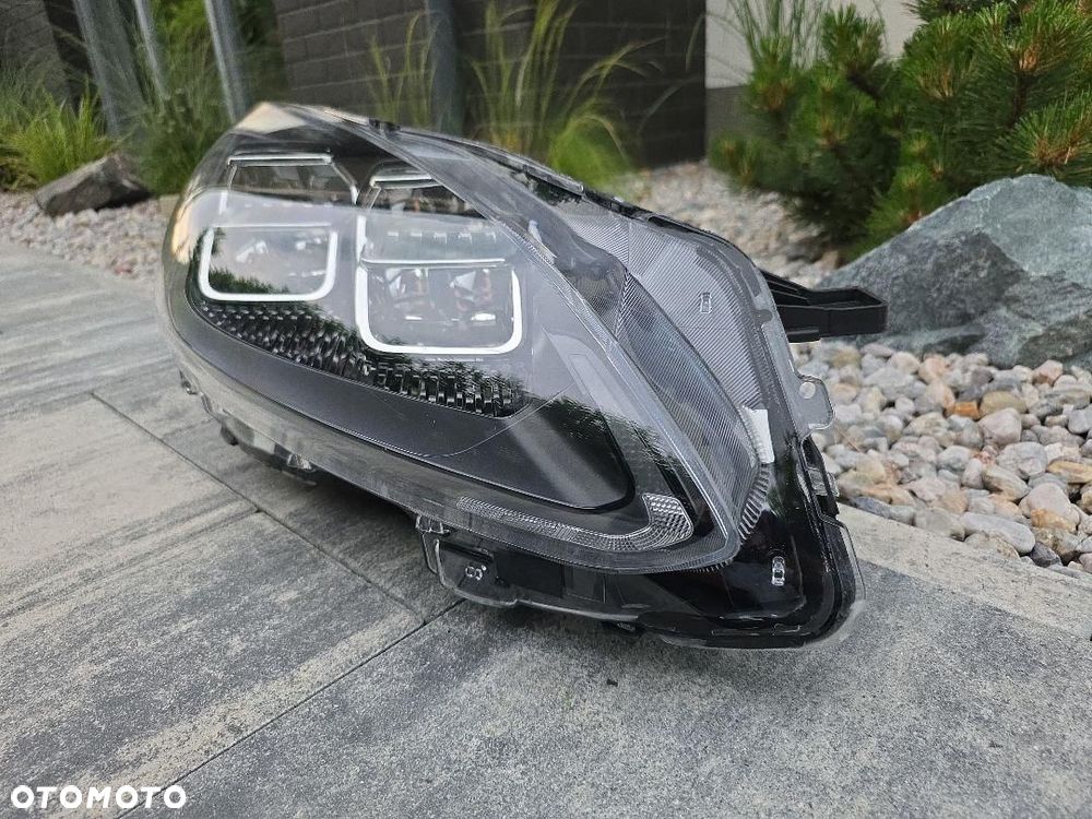 FORD KUGA III MK3 Lampa prawa Kompletna Full Led LV4B-13E014-FC Na obłyśnik - 3