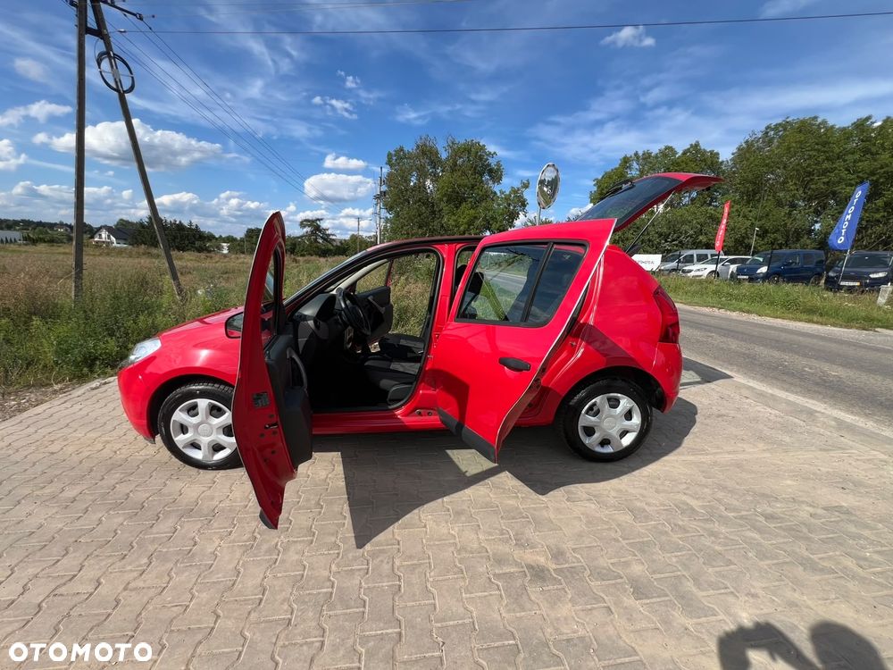 Dacia Sandero - 8
