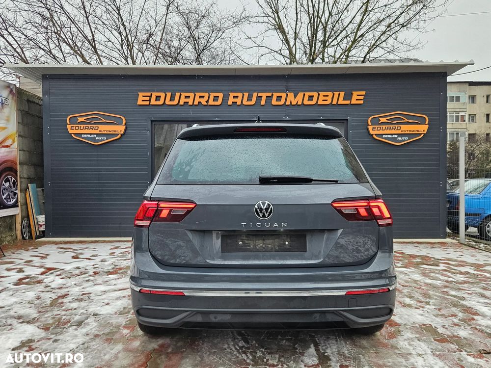 Volkswagen Tiguan 2.0 TDI DSG Life - 14